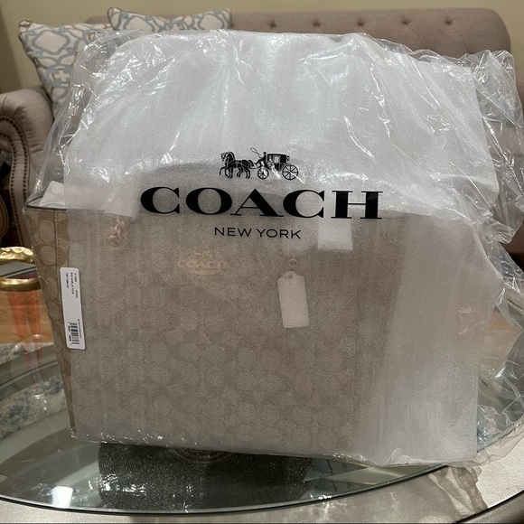 Coach Marlie Tote In Signature Canvas Bag - Picture 11 of 13
